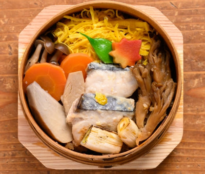 鰆の西京焼きと根菜の炊き合わせわっぱ